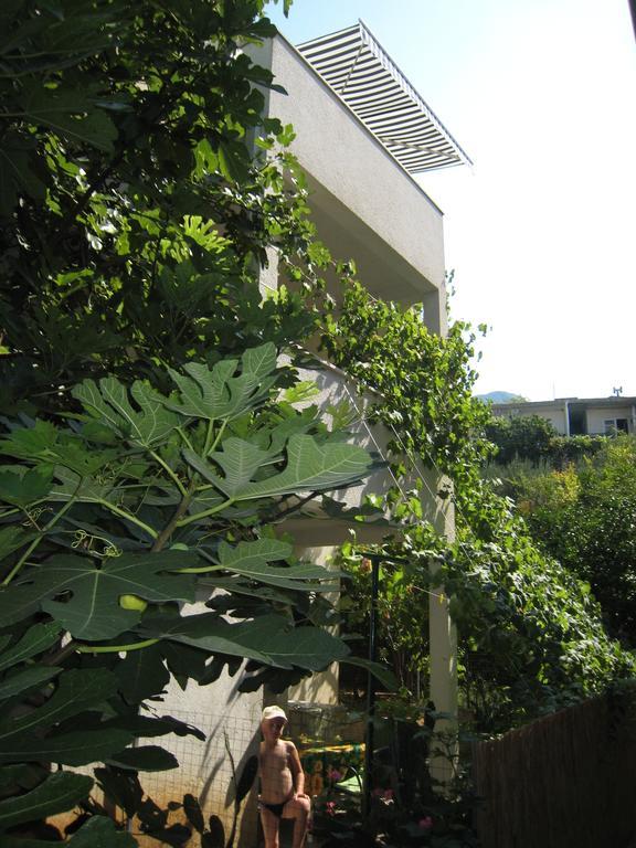 Kornelija 2 Apartamento Podgora Quarto foto